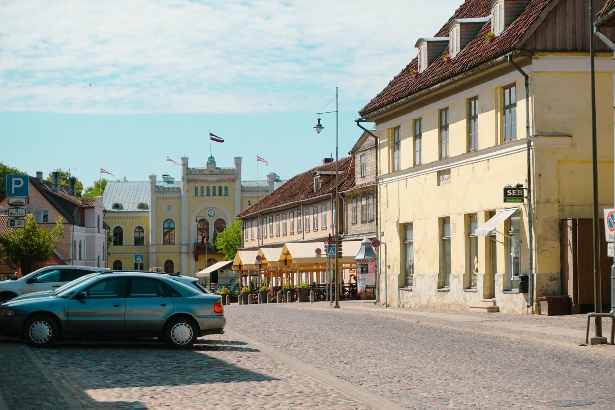 Leticijas Apartamenti Кулдига Экстерьер фото